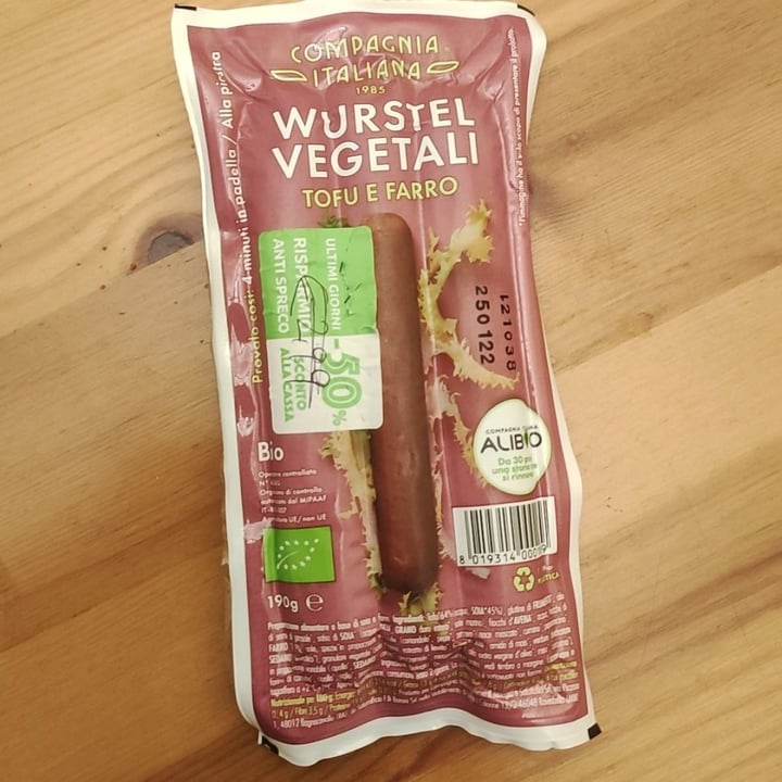 review photo of Compagnia Italiana Wurstel Tofu e Farro shared by @cyanistes on 01 Feb 2022 - review
