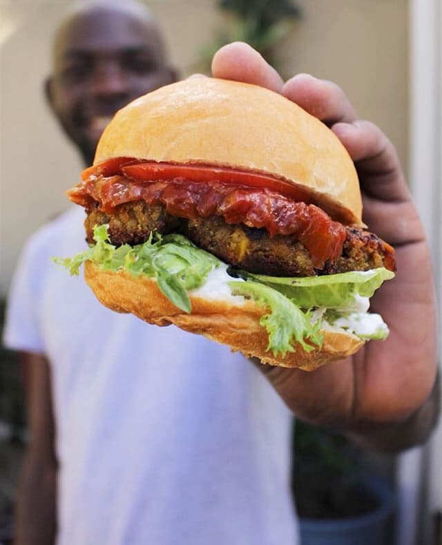 Foto del piatto “Dr Phil-afel's Vegan Burger”