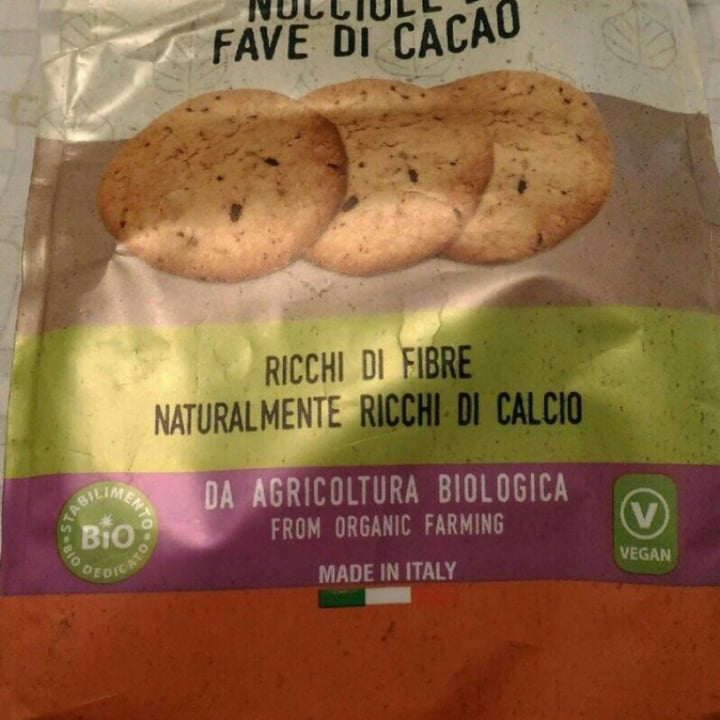 photo of Sottolestelle Biscotti Nocciole E Fave Di Cacao shared by @silviapiz on  11 Mar 2022 - review