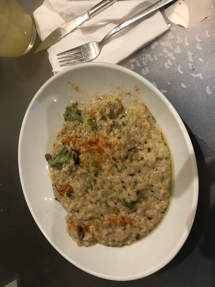 photo of Loving Hut Risotto de hongos shared by @chocotorta on  11 Aug 2019 - review