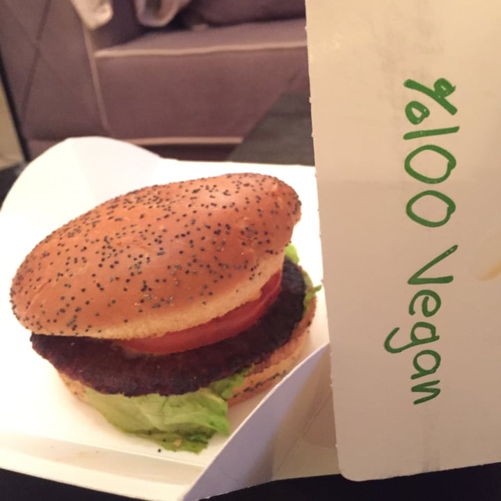photo of Luna's Kitchen Beirut Double cheeseburger shared by @fawziyajaffan on  14 Feb 2021 - review