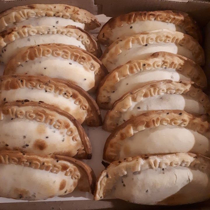 photo of Empanadas de 10 Empanadas veganas shared by @alicia1977 on  21 Aug 2020 - review