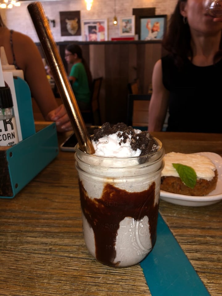 review photo of Bareburger Mint Chocolate Cookies 'N' Cream Shake shared by @nikki on 09 Jul 2019 - review