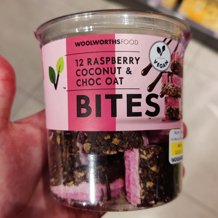 photo of Woolworths Food 12 Raspberry Coconut and Choc Oats Bites shared by @christo on  31 Oct 2022 - review