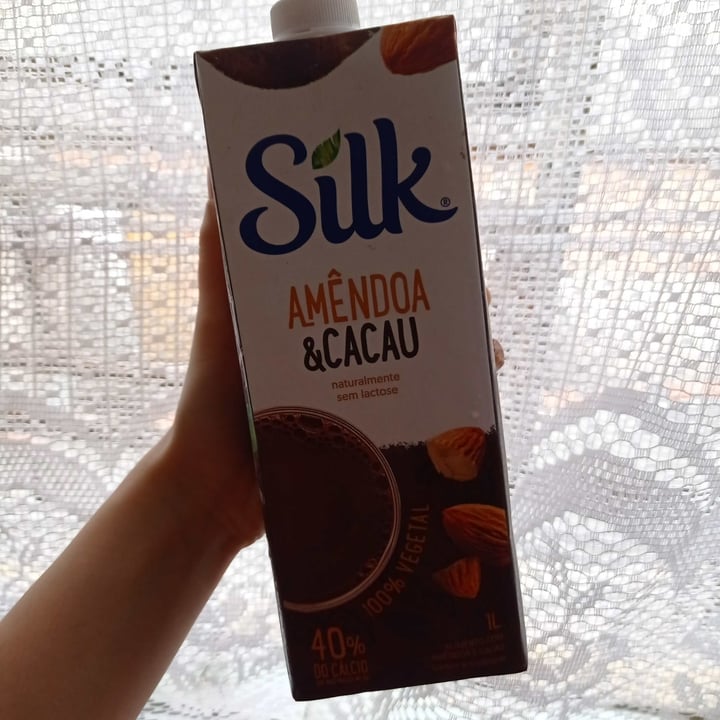 photo of Silk amêndoas e cacau Silk Amêndoas E Cacau shared by @veganfoodbrazil on  19 Mar 2022 - review