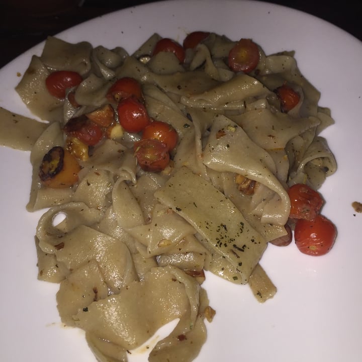 review photo of Nassau Cervecería Fetuccinis veganos shared by @lulisoraire on 08 Feb 2021 - review