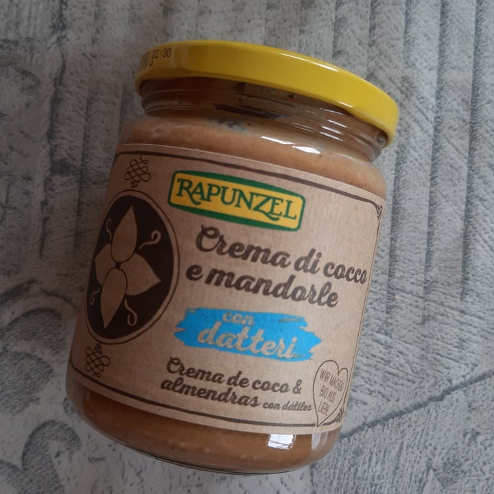 review photo of Rapunzel Crema cocco mandorle E Datteri shared by @fede21 on 08 May 2022 - review