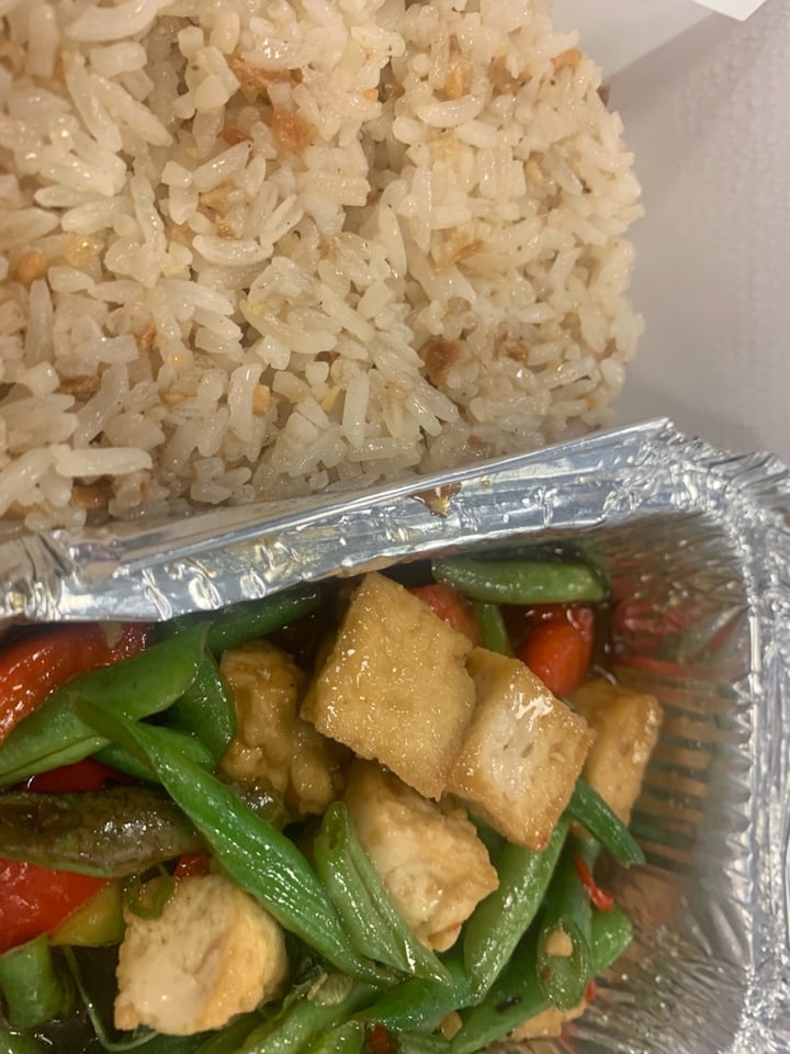 review photo of Simply Asia - Bryanston Basil And Chili Stir fry With Garlic Rice shared by @victorialynch on 26 Sep 2019 - review