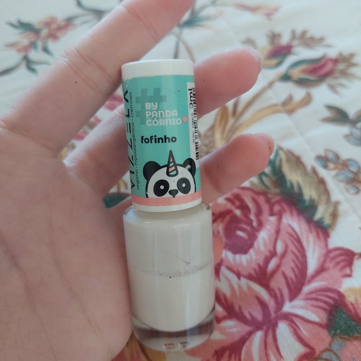 photo of Vizzela Cosméticos Esmalte Fofinho shared by @luvmafe on  26 May 2022 - review