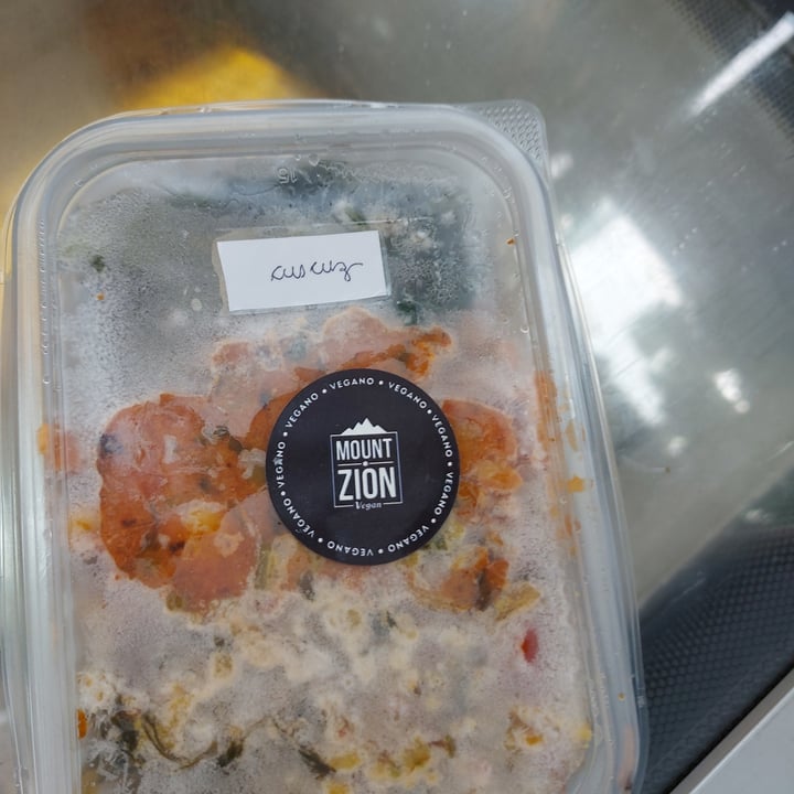 review photo of Mount Zion Vegan 100% Plant Based feijoada shared by @isananni on 30 Dec 2021 - review