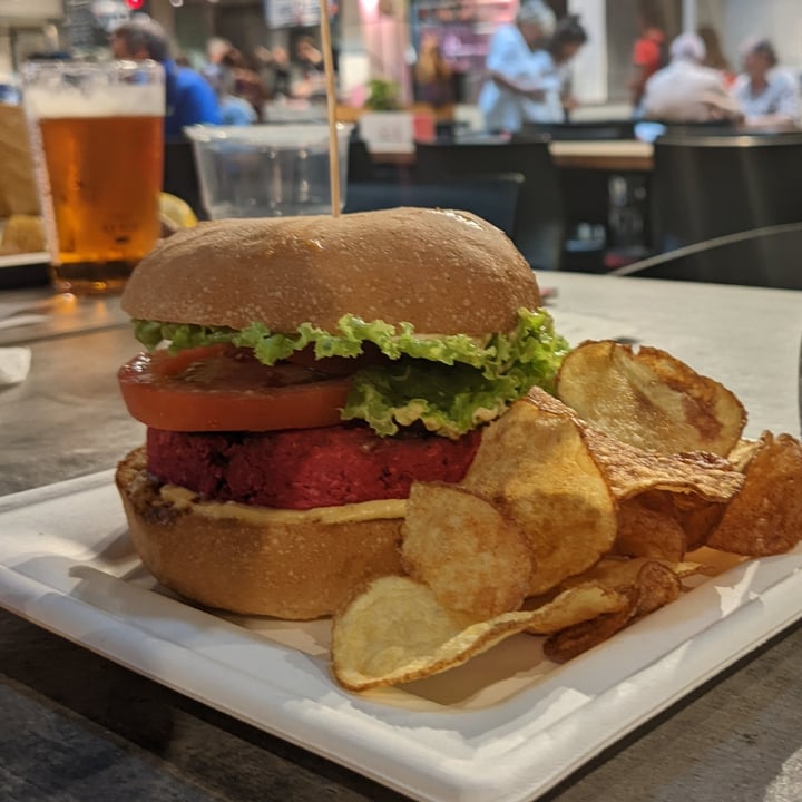 photo of Trattoria Vegetale - Antonio Chiodi Latini Burger Barbabietola E Ceci shared by @ziamariuccia on  26 Aug 2022 - review