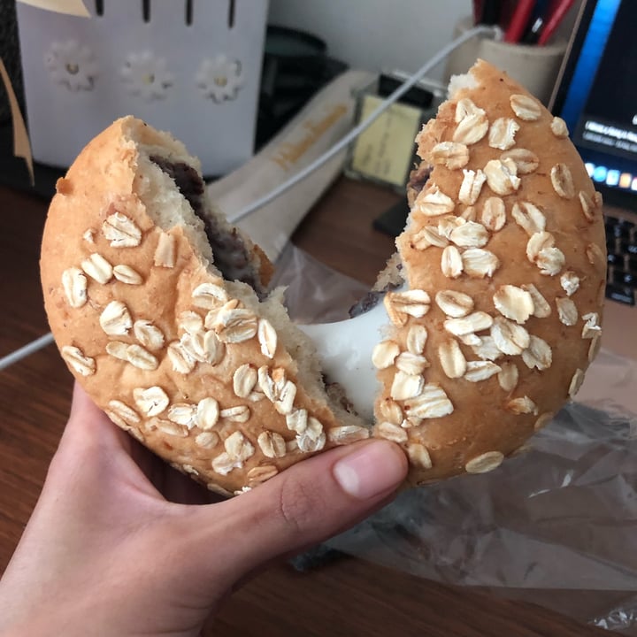 photo of YES Natural red bean mochi bread shared by @aishahalattas on  12 Feb 2022 - review