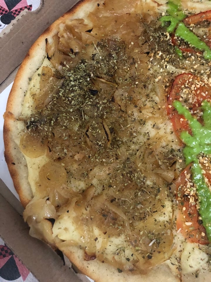 photo of Pizza Vegana Pizza Caramelita shared by @milagrosagus on  25 Feb 2020 - review