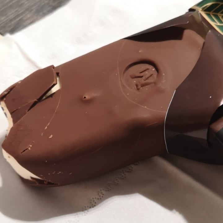 photo of Magnum Dairy Free Classic shared by @evetyf on  31 Mar 2021 - review