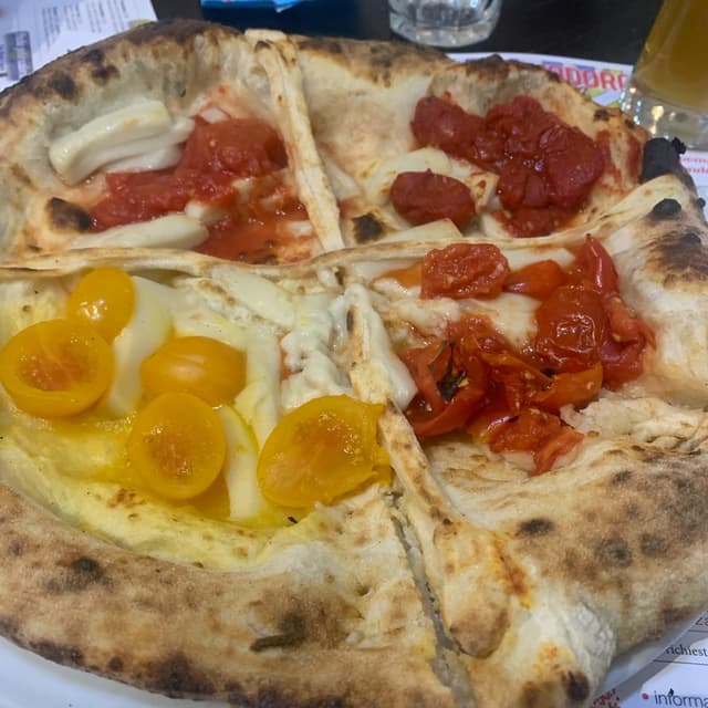 Foto del piatto “Pomodorosa con mozzarisella”