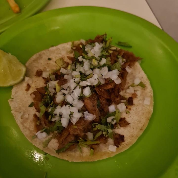 photo of Antojito con Amor Tacos de suadero shared by @luulicastro on  21 Jan 2022 - review