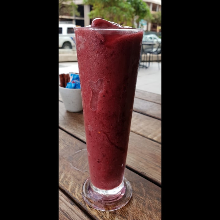 photo of Doppio Zero, Pearls Umhlanga Super Berry Smoothie shared by @ullu on  05 Dec 2021 - review