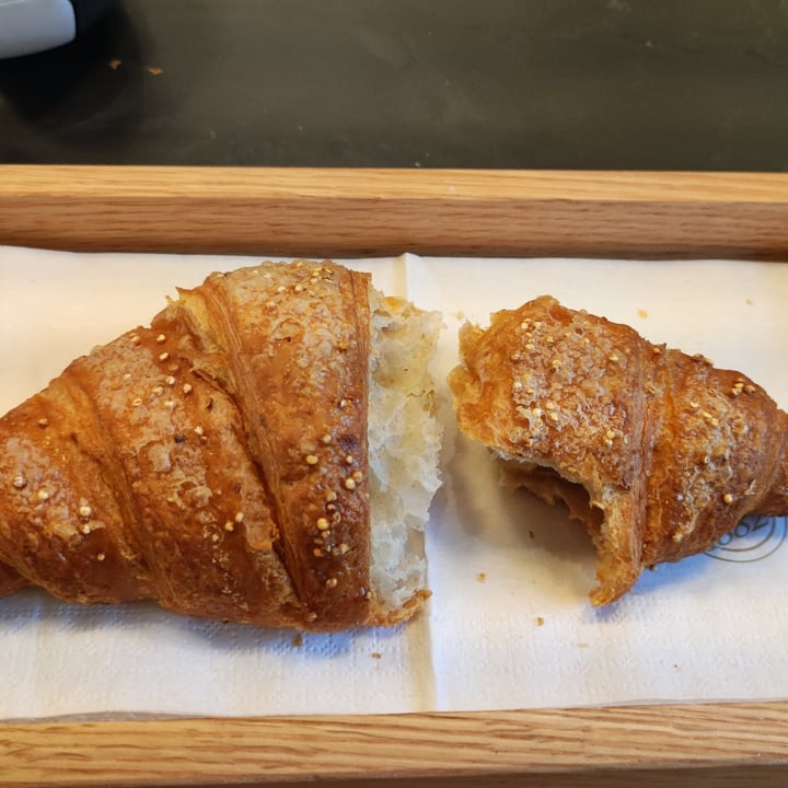 review photo of Bistrot 1882 Arcore brioches marmellata arancia shared by @pasolante on 03 May 2022 - review