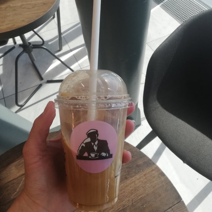 photo of Joe & The Juice Ice Almond Latte shared by @silviabas on  07 Jun 2022 - review