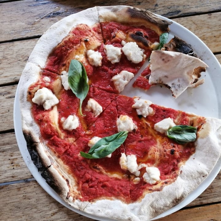photo of Massimo's Margarita pizza shared by @mrsvegan3a on  04 Nov 2020 - review