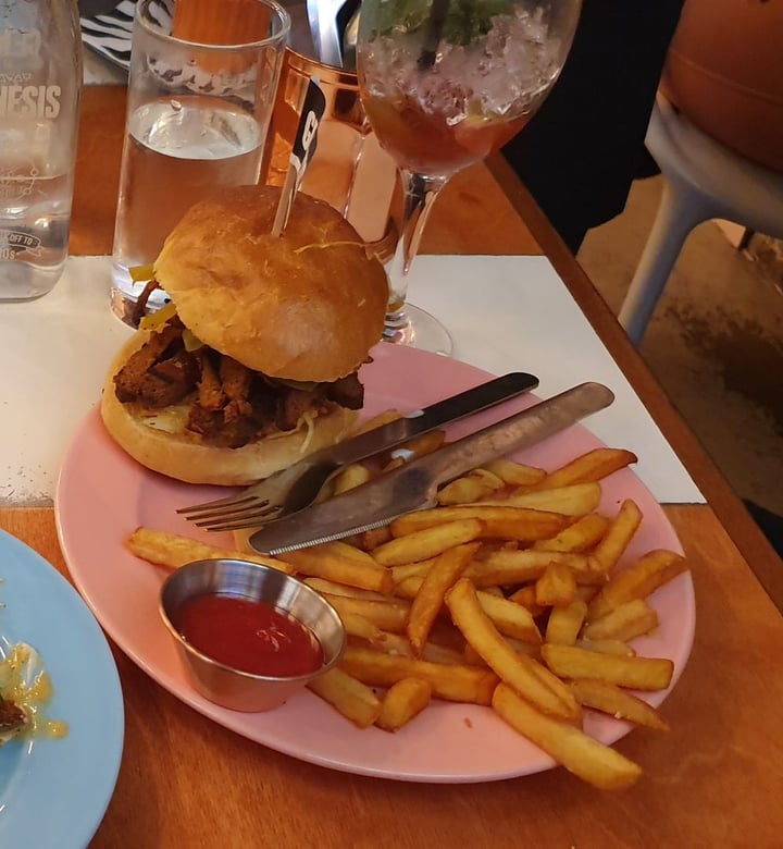 photo of Genesis Plant Based Alchemy Rib Burger shared by @charlamywild on  25 Jan 2020 - review