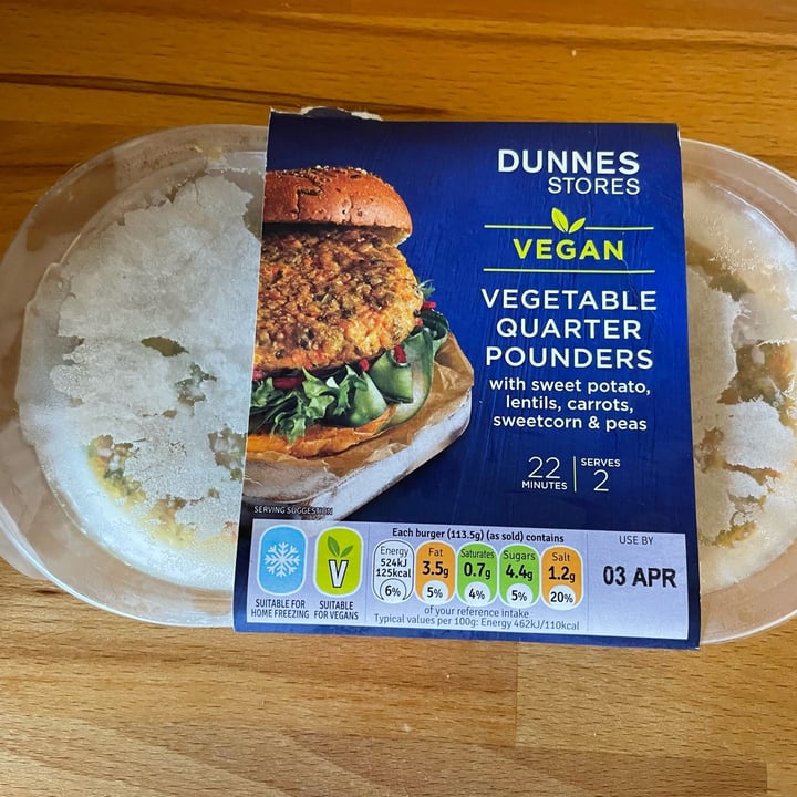 photo of Dunnes Stores Vegetable quarter pounders shared by @federicalazzari on  24 Mar 2022 - review