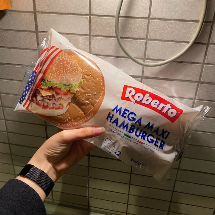 photo of Roberto Mega maxi hamburger shared by @annaaa02 on  13 Mar 2022 - review