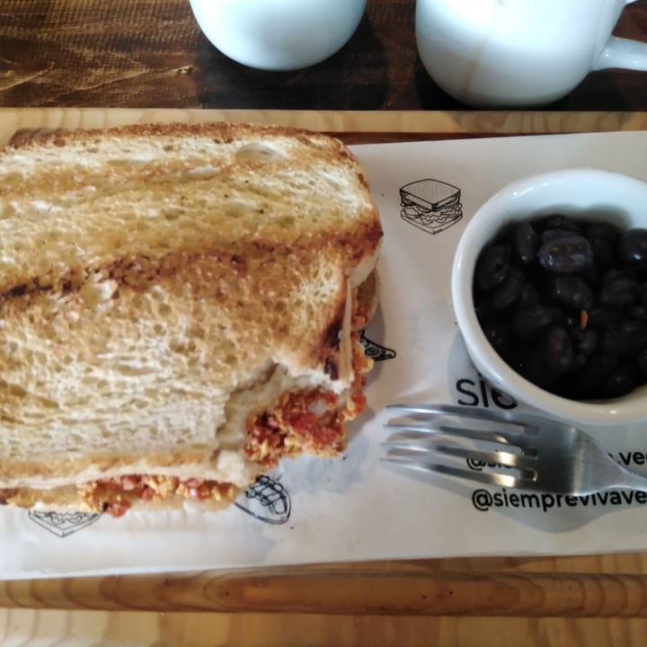 review photo of Siempre viva Sandwich revuelto shared by @rosarioortiz on 26 Jun 2022 - review