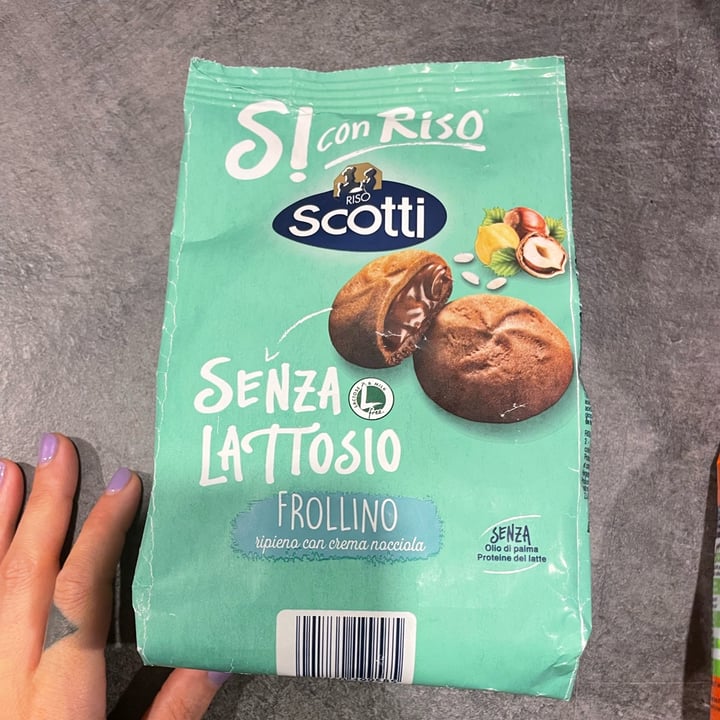 photo of Riso Scotti Frollino ripieno con crema nocciola shared by @ipasc on  23 Apr 2022 - review