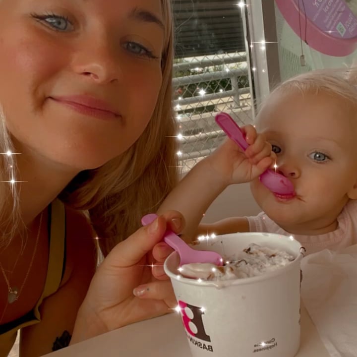 review photo of Baskin-Robbins Mint Chocolate Chunk shared by @summerd on 03 Aug 2022 - review
