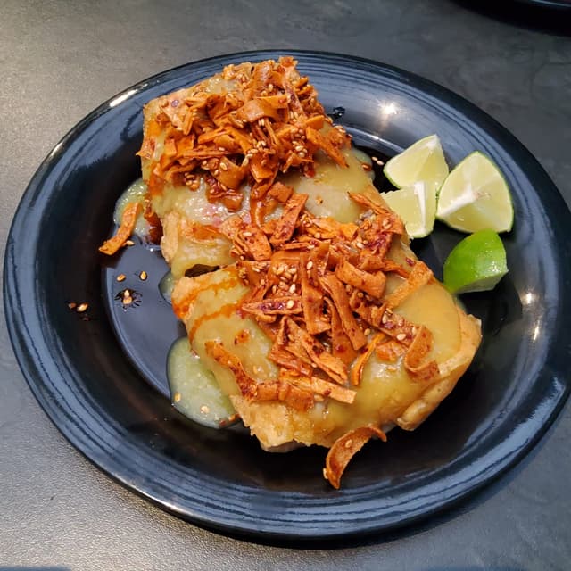 Photo of the dish “Burrito de desayuno beyond con queso encima”