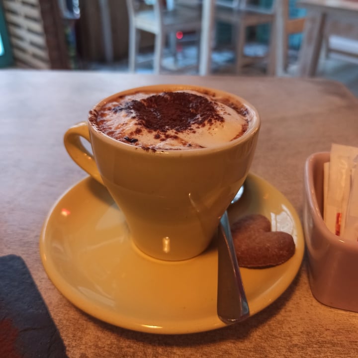 review photo of VegAmore Cappuccino Alla Soya shared by @savisara8 on 12 Mar 2022 - review