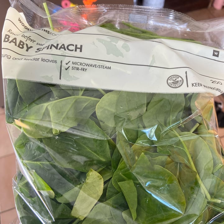 photo of Woolworths Food Baby Spinach shared by @samanthabunnyfluff on  26 Oct 2021 - review
