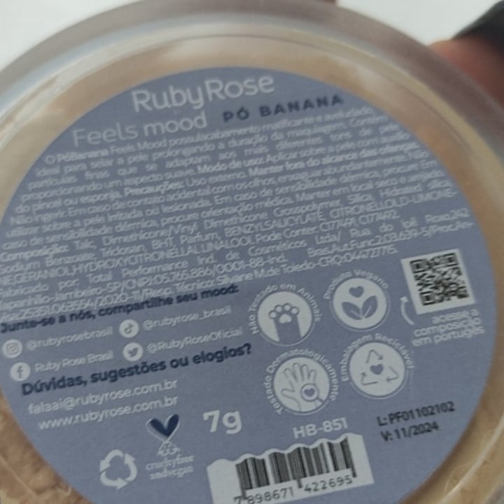 photo of RubyRose Polvo compacto banana shared by @rinix on  27 Feb 2022 - review