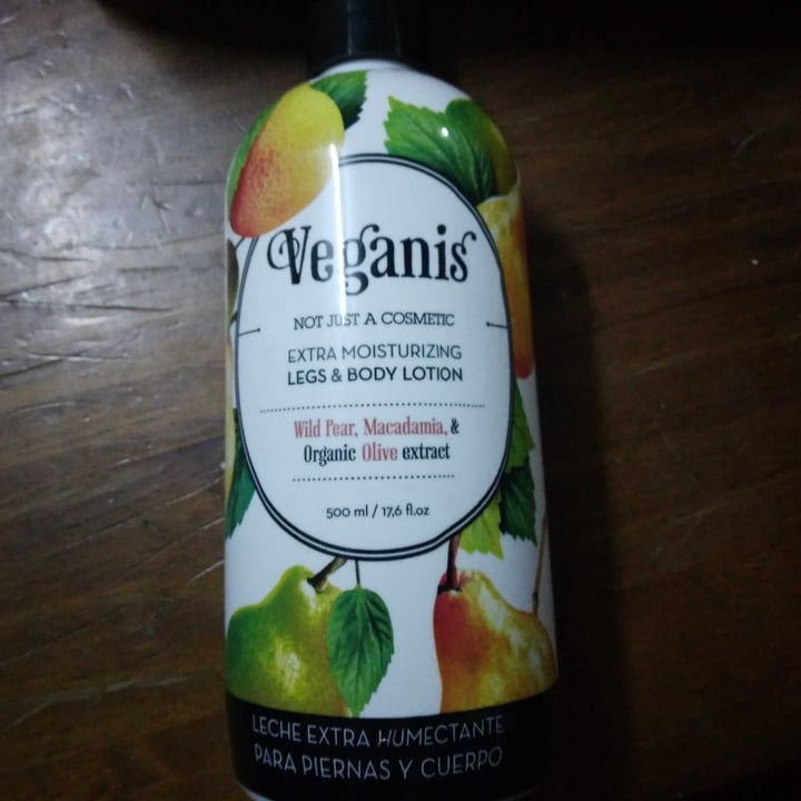 photo of Veganis LECHE EXTRA HUMECTANTE PARA PIERNAS Y CUERPO Pera Silvestre & Macadamia con extracto Orgánico de Oliva shared by @sabry-mv on  30 Jul 2022 - review