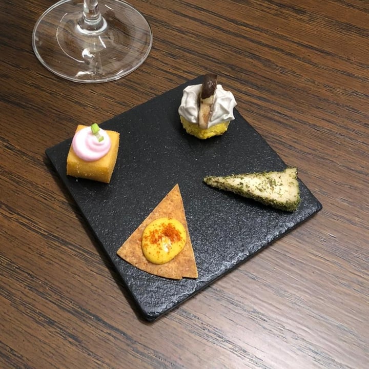 review photo of Officina Verde - Ristorante e Bottega Vegana Antipasto shared by @valemuccaa89 on 24 Apr 2022 - review