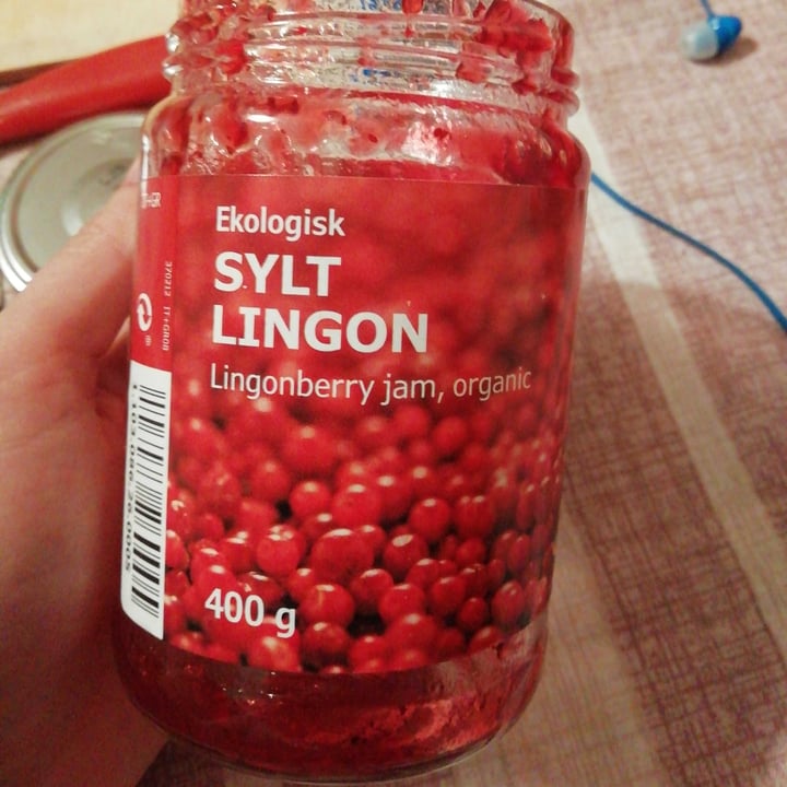 photo of Ikea Lingonberry Jam shared by @a-girl-is-trying on  30 Mar 2022 - review