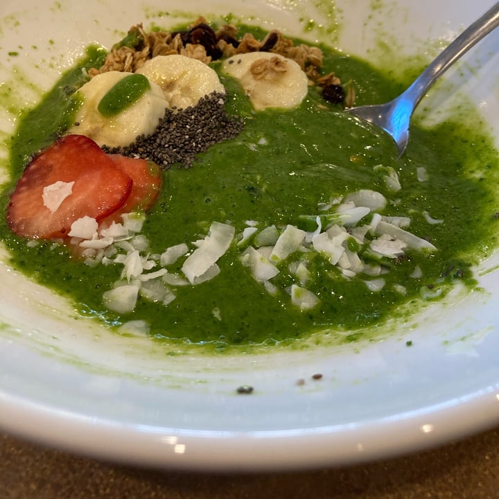 review photo of Cora déjeuners bol smoothie kale mangue shared by @marieyoga on 06 Jul 2022 - review