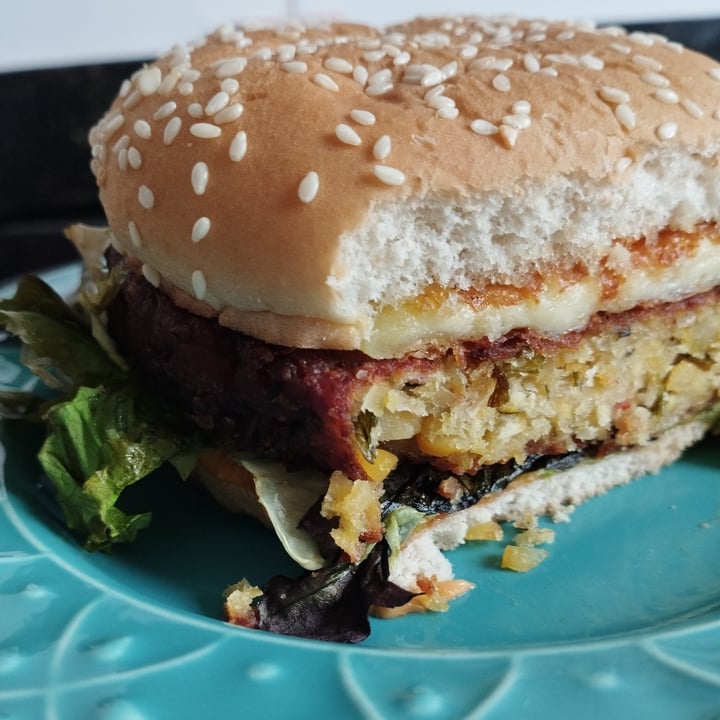 review photo of Ópera Terrana Hamburgueria Vegetariana E Vegana shared by @cibellesales on 11 Sep 2022 - review