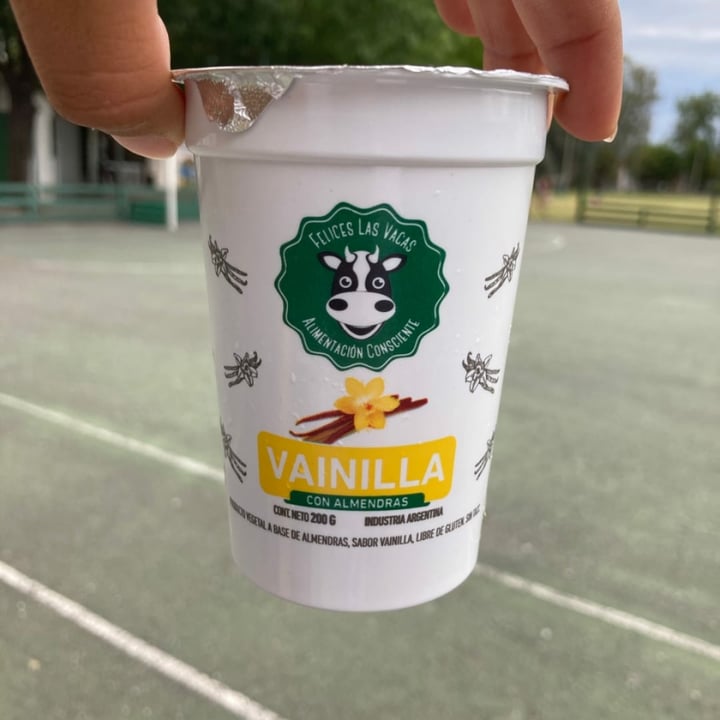 photo of Felices Las Vacas Yogurt vainilla shared by @milekuzab on  19 Jun 2021 - review
