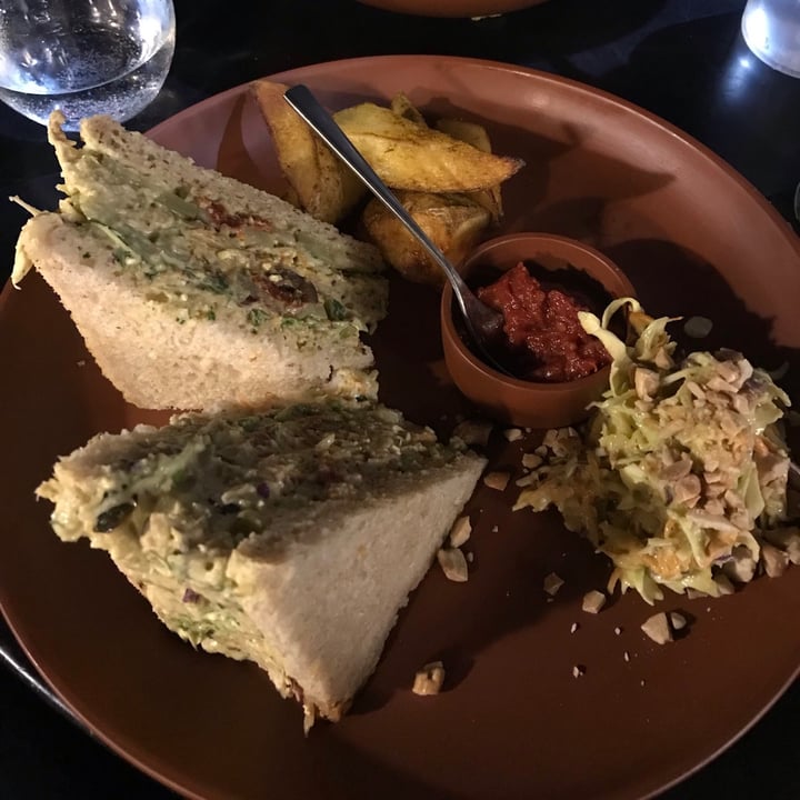 photo of Buenos Aires Verde Tuna club sandwich shared by @carovij on  10 Jul 2021 - review
