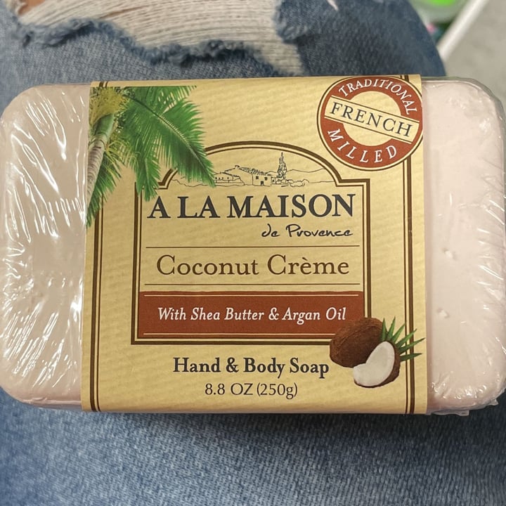 photo of A La Maison de Provence Coconut creme soap shared by @isabella-richter on  23 Mar 2022 - review