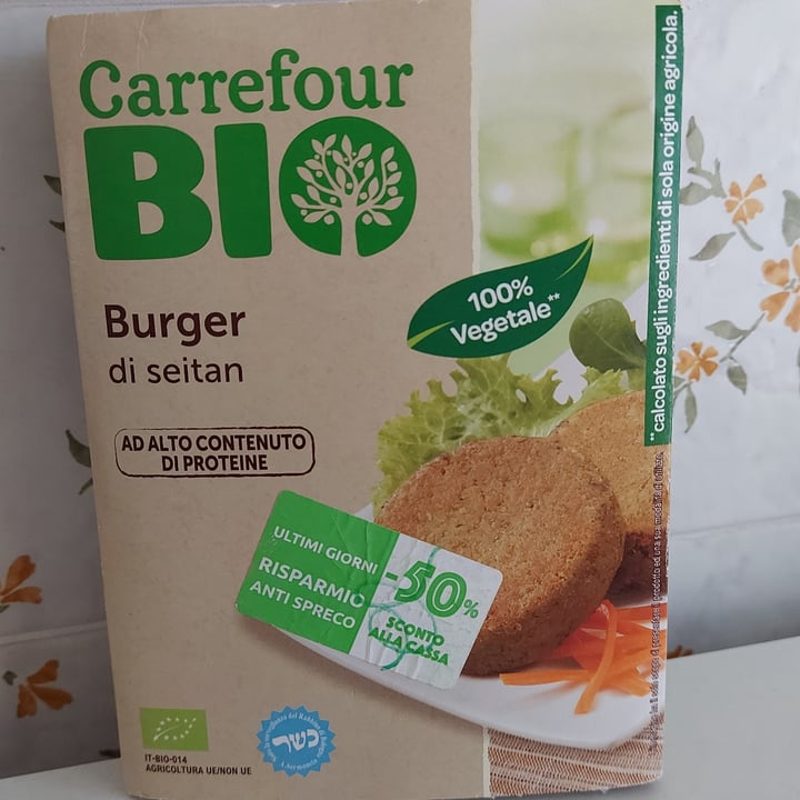 photo of Carrefour Bio Burger Di Seitan shared by @teresa62 on  01 Jul 2022 - review