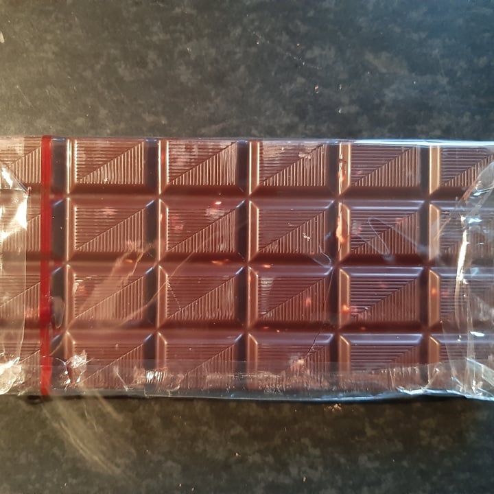 review photo of Vivani Dark whole hazelnut shared by @animalfriendly on 19 Dec 2022 - review