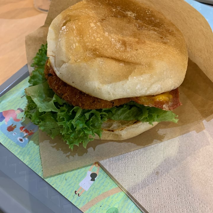 photo of Khambú Hamburguesa Indiana shared by @pablopsicoveggy on  07 Aug 2022 - review