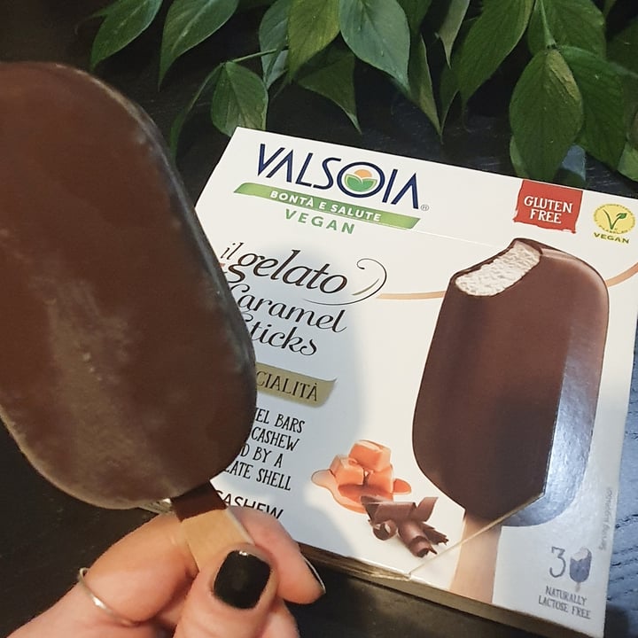photo of Valsoia Caramel Gelato Stick shared by @doryladame on  09 Dec 2021 - review