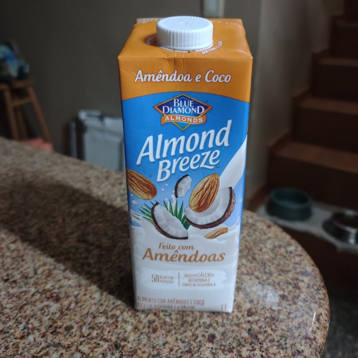 review photo of Almond Breeze Leite De Amêndoa Com Côco shared by @valeria520 on 28 Jun 2022 - review