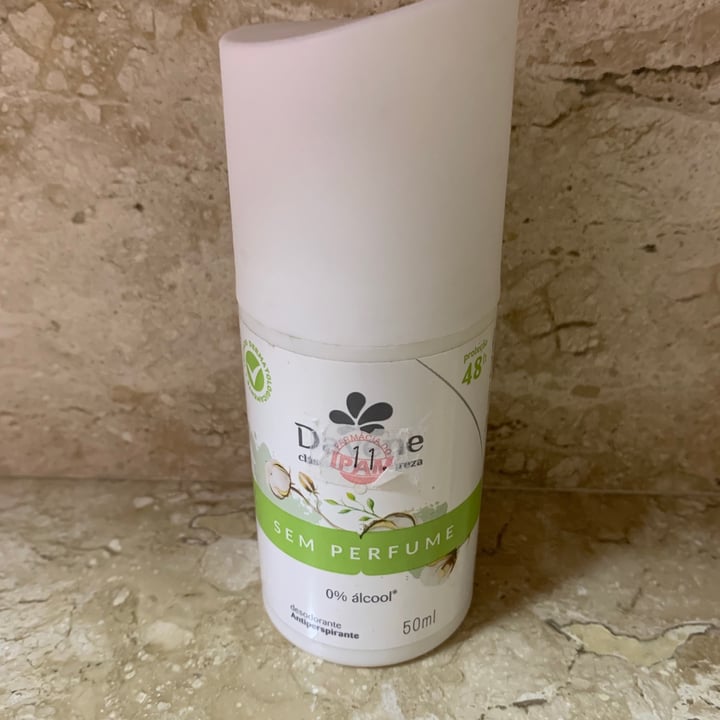 review photo of Davene Desodorante Antitranspirante Roll On sem perfume shared by @amariveggie on 14 Sep 2021 - review