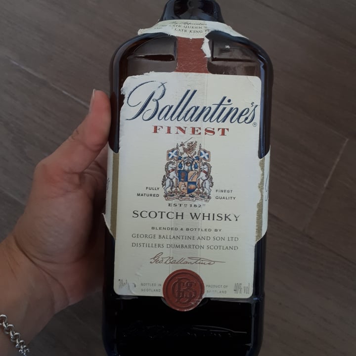 photo of Ballantines Blended Scotch Whisky shared by @paolinasw on  14 Jul 2021 - review