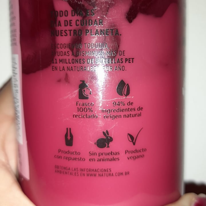 review photo of Natura Tododia crema para el cuerpo Cereza y Avellana shared by @luaaabril8 on 21 Nov 2021 - review